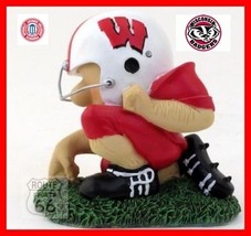 Wisconsin Badgers Football Player Desk Lineman Figure Free Shipping - £10.45 GBP