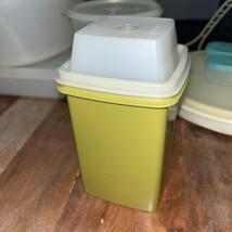 Vintage Tupperware 1330-8 Pickle Keeper Container Avocado Green Lid And ... - $19.37 CAD