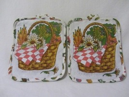 R M Square Pot Holders Pair Vegetables In Basket Backs Quilted Heat Resistant - £5.42 GBP