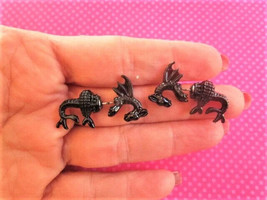 Dragon 3D black fake plug earrings - £10.27 GBP