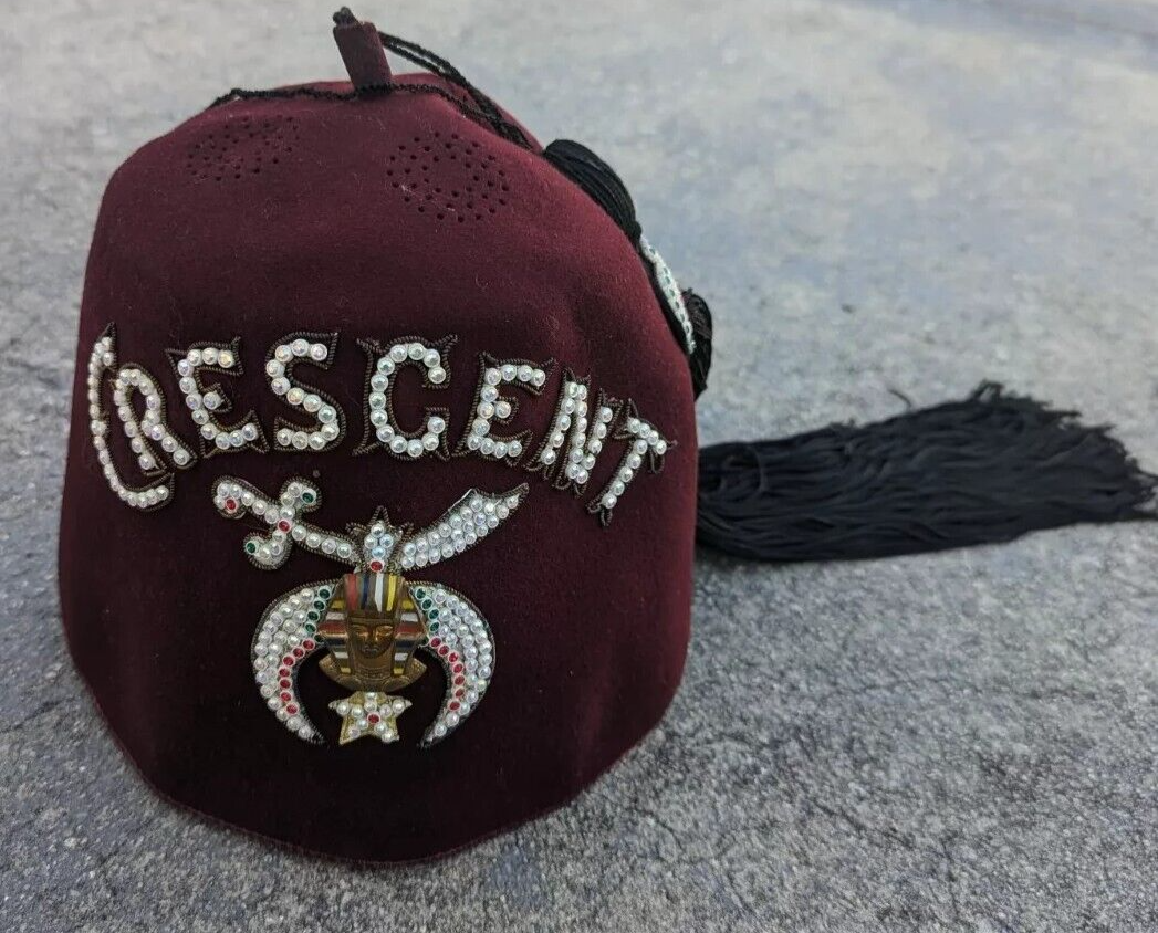 Primary image for Vintage Masons Masonic Shriners CRESCENT Fez Hat with Tassel