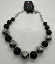 Paparazzi Necklace &amp; Earrings Set Silver Tone W/ Black Spherical Beads NWT - $12.86