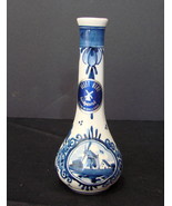 Small Hand Painted 5 Inch Vintage Dutch Delft Bud Vase ca 1980 - £9.58 GBP