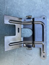 87-95 Mercedes-Benz W124 WAGON ESTATE 3rd BRAKE LIGHT BRACKET - $32.66