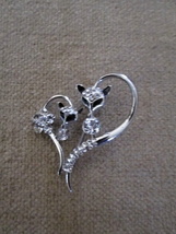 NIB Women’s Foxes Heart Broach/ Pin by Windsor Silver &amp; Black - £9.61 GBP