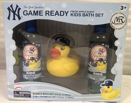 New York Yankees Kids Bath Set Rubber Duck Shampoo Bubble Bath Game Ready - £17.36 GBP