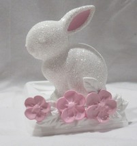 Bath &amp; Body Works Foaming Soap Holder Resin Glittery White Bunny Pink Flowers - £33.59 GBP