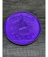 PURPLE WALT DISNEY WORLD SURPRISE PARADE 20TH ANNIVERSARY TOKEN COIN KG JD - $47.36 CAD