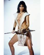 CAROLINE MUNRO IN AT THE EARTH&#39;S CORE BUSTY 8X10 PHOTO - £7.66 GBP