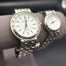 His and Hers Matching Geneva Silver Toned Men&#39;s Women&#39;s Analog Quartz Watch Set - £40.46 GBP