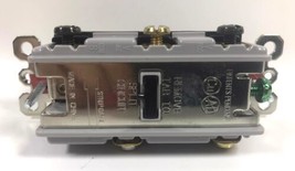 Décorateur Combo TM838-BKCC6 3 Sens Interrupteur + Prise 15A Each 120VAC... - £13.93 GBP