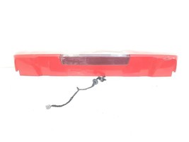 Red Hot Rear Spoiler With Light OEM 2021 Chevrolet Silverado 1500 - $3,623.23 MXN