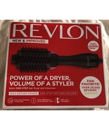 REVLON One-Step Hair Dryer And Volumizer Hot Air Brush, Black - £31.42 GBP