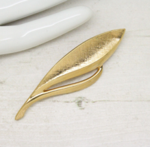Vintage Signed NAPIER Gold Plated Modernist Floral Flourish BROOCH Pin Jewellery - £14.75 GBP