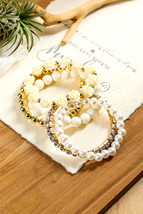 White 5pcs Bohemian Flower Beads Bracelet - $12.00
