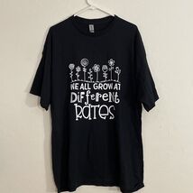 “We All Grow At Different Rates” T-shirt Tee Top SPED 2XL Black Inspirat... - €10,28 EUR