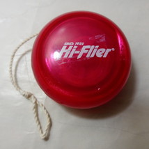 Vintage Red Hi-Flier Yo-Yo With Original String - Nice Condition - £5.21 GBP