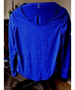 Layer 8 Women Blue Pullover Athletic Long Sleeve Shirt Size Medium EUC - $5.94