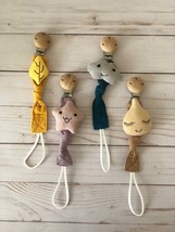 Pacifier clip, pacifier holder, baby pacifier clip, muslin pacifier clip... - $12.99