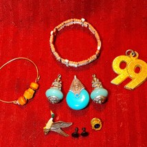 Adorable vintage jewelry lots~pendants~bracelets and pins - £24.92 GBP
