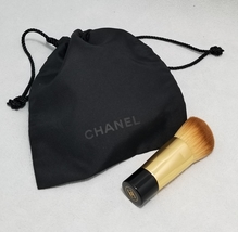 Chanel Makeup Brush &amp; Small Drawstring Pouch. New - £23.54 GBP