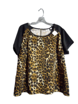 Cato Womans Animal Print Short Sleeve Zip Back Blouse Size 18/20W New - $15.84