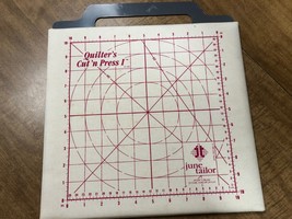 Vintage Quilter&#39;s Cut &#39;n Press I, by June Tailor 11&quot; x 11&quot; Two Sided 1&quot; Squares  - £23.97 GBP