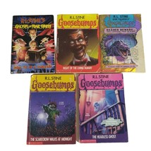 GOOSEBUMPS Book Lot R.L. Stine 1st Edition Paperback Ghosts of Fear Street Scary - £15.77 GBP