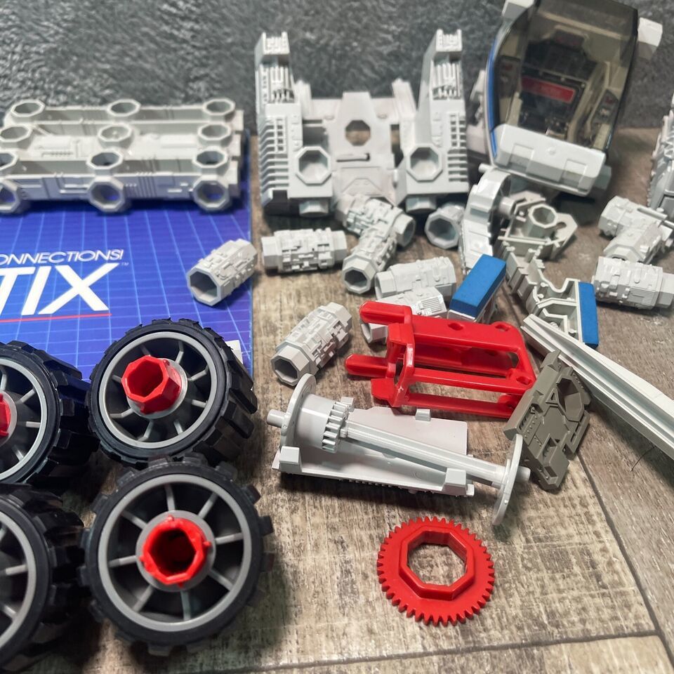 Milton Bradley ROBOTIX Series R-2000 and 50 similar items
