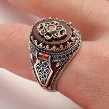 Vintage silvery crown ring, engraved eagle print red gemstones ring. - £15.09 GBP