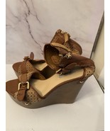 Guess Brown Wedges  - $376.33 MXN