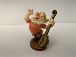 Walt Disney Classic Collection Snow White Doc Dwarf Cheerful Leader - £29.01 GBP