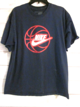 Vintage  NIKE BASKETBALL Chest Print Men&#39;s Large  T-Shirt Red Blue White... - $10.99