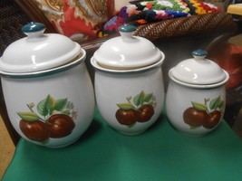 Outstanding Set of 3 Canisters- APPLE design - £25.75 GBP