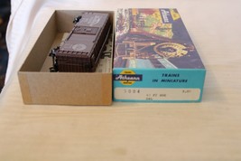 Athearn HO Scale 40&#39; Box Car, Seaboard Silver Meteor, Brown, #19260 Built - $30.00