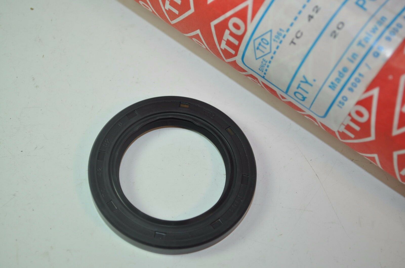 TTO F163 Double Lip Shaft Oil Seal TC 42mm x 62mm x 8mm Part# TC-42-62-8 - $12.46