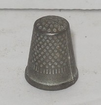 1973 Parker Brothers Monopoly Board Game Replacement thimble Pawn Token ONLY - £4.00 GBP