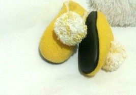 US 6.5 Pom Pom slippers * Wool slippers * Handmade house shoes - £25.55 GBP