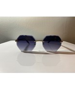 Unisex, rimless, polygonal sunglasses with black &amp; gold frame and purple... - €8,61 EUR
