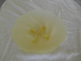 Vintage Yellow Glass Footed Bowl - £3.90 GBP