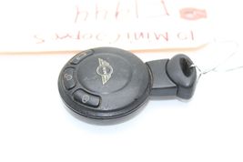 08-10 MINI COOPER S Key FOB F1944 image 4
