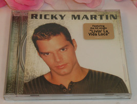 Ricky Martin 14 Tracks Gently Used CD Columbia Records 1999 Livin&#39; La Vida Loca - £9.13 GBP