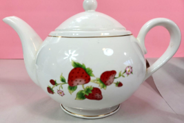 Teliflora VTG Pot Strawberry Hand painted  APPROX. 6X9IN - £13.58 GBP