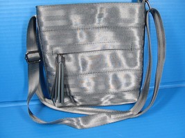 Marla Wynne Woven Webbing Tassel Seatbelt Crossbody Hand Bag Purse Gray - £18.06 GBP