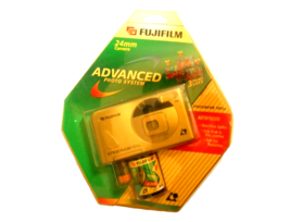 Fujifilm Endeavor 101ix Advantix 24mm Camera w/film and battery - £23.49 GBP