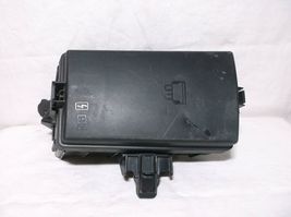 15-16-17  VOLKSWAGEN/VW GOLF/ GTI/  FUSE/ RELAY/ BOX image 2