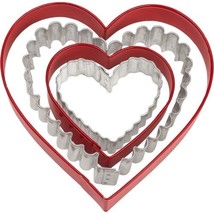 Nesting Heart Cookie Cutters 4 pc Set Wilton 2 Shapes 4 Sizes - £5.83 GBP