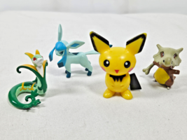 Pokemon Figure Lot Glaceon Cubone Serperior &amp; Vintage Pichu Tomy - $280.04 MXN