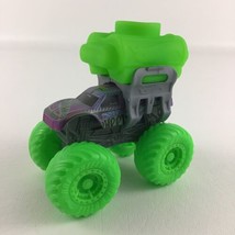 Hot Wheels Monster Truck Color Reveal Vehicle Water Cannon Neon Squirt Toy - $22.80 CAD