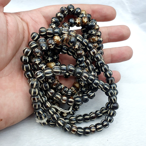 2 vecchie collane cinesi tibetane intagliate perline decorate tribali fi... - $32.10